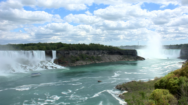 Niagara Falls Locally Rendered
